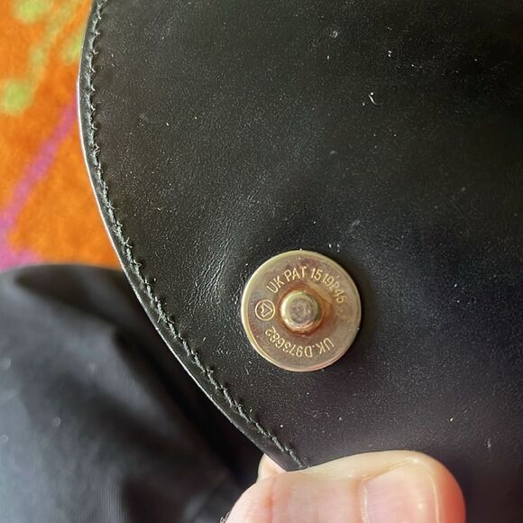 VINTAGE MARK CROSS CROSSBODY BAG PURSE - Picture 9 of 16